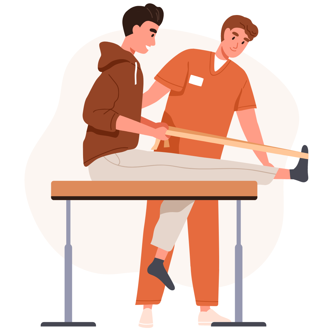 Ein Mann macht Physioübungen mit einem GummiBand während ein Physio ihn anweist